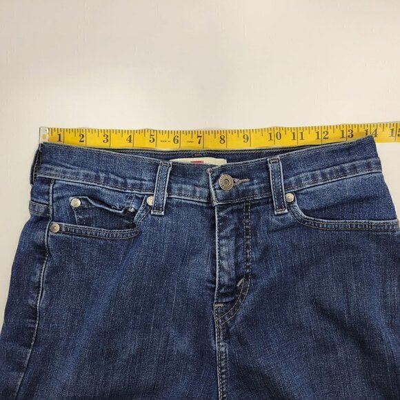 Levi's Women's 512 Perfectly Slimming Bootcut Jeans in a Dark Wash Size 8M - Picture 12 of 12